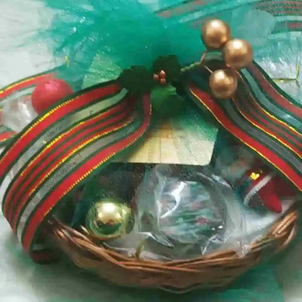 Order Cookies and Candle Christmas Hamper Gifts